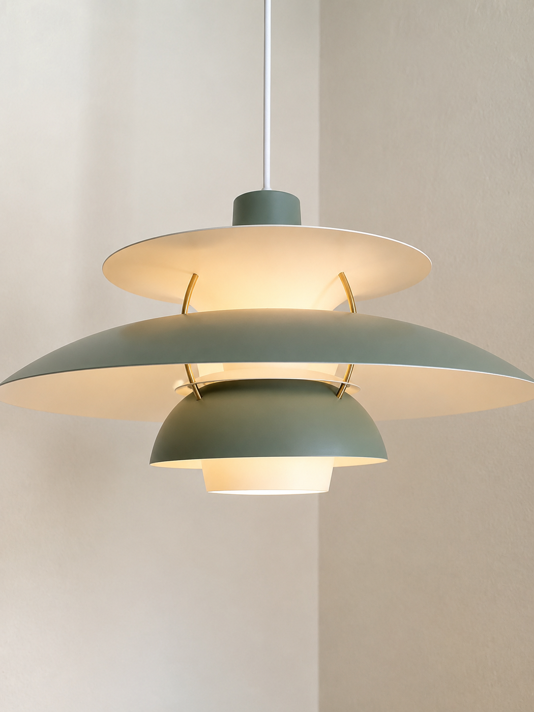 Fin mørkegrøn PH5 lampe