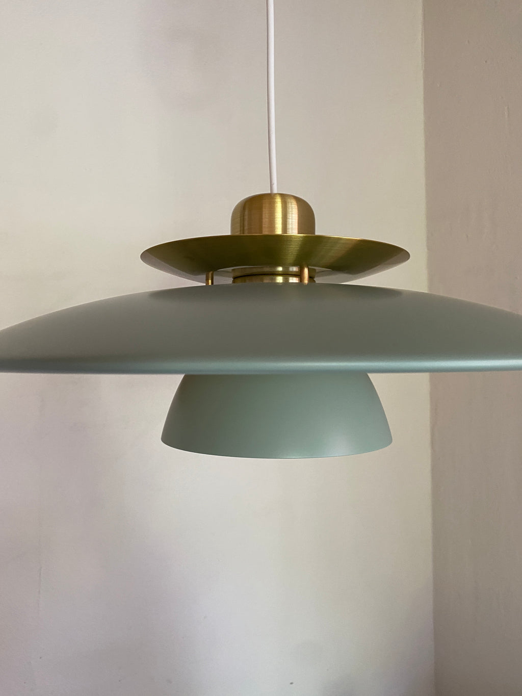 Skøn mørkegrøn lampe