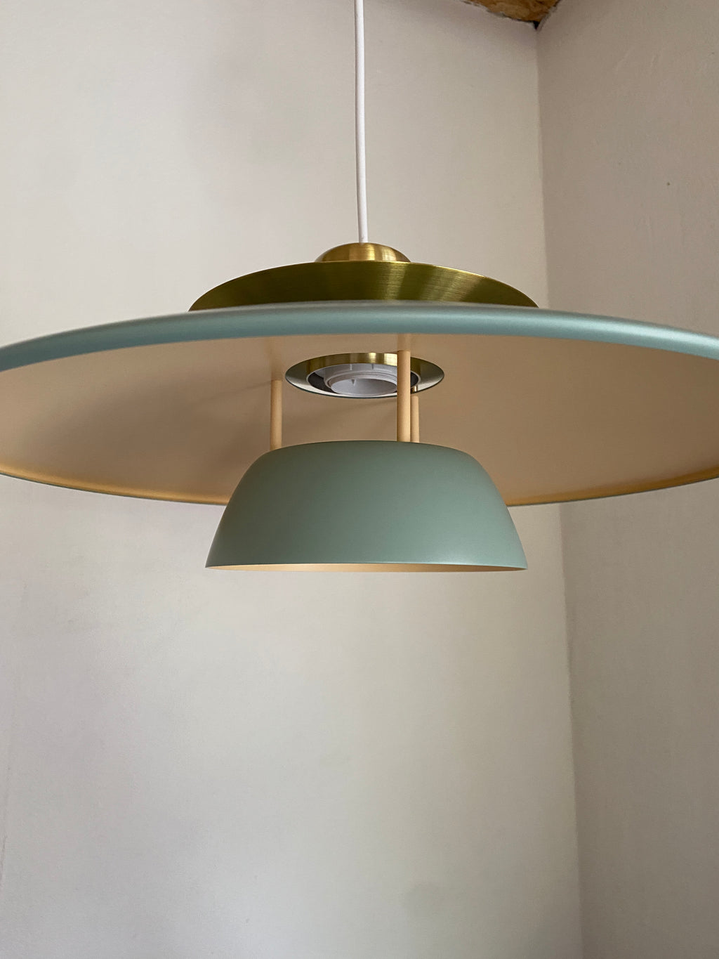 Skøn mørkegrøn lampe