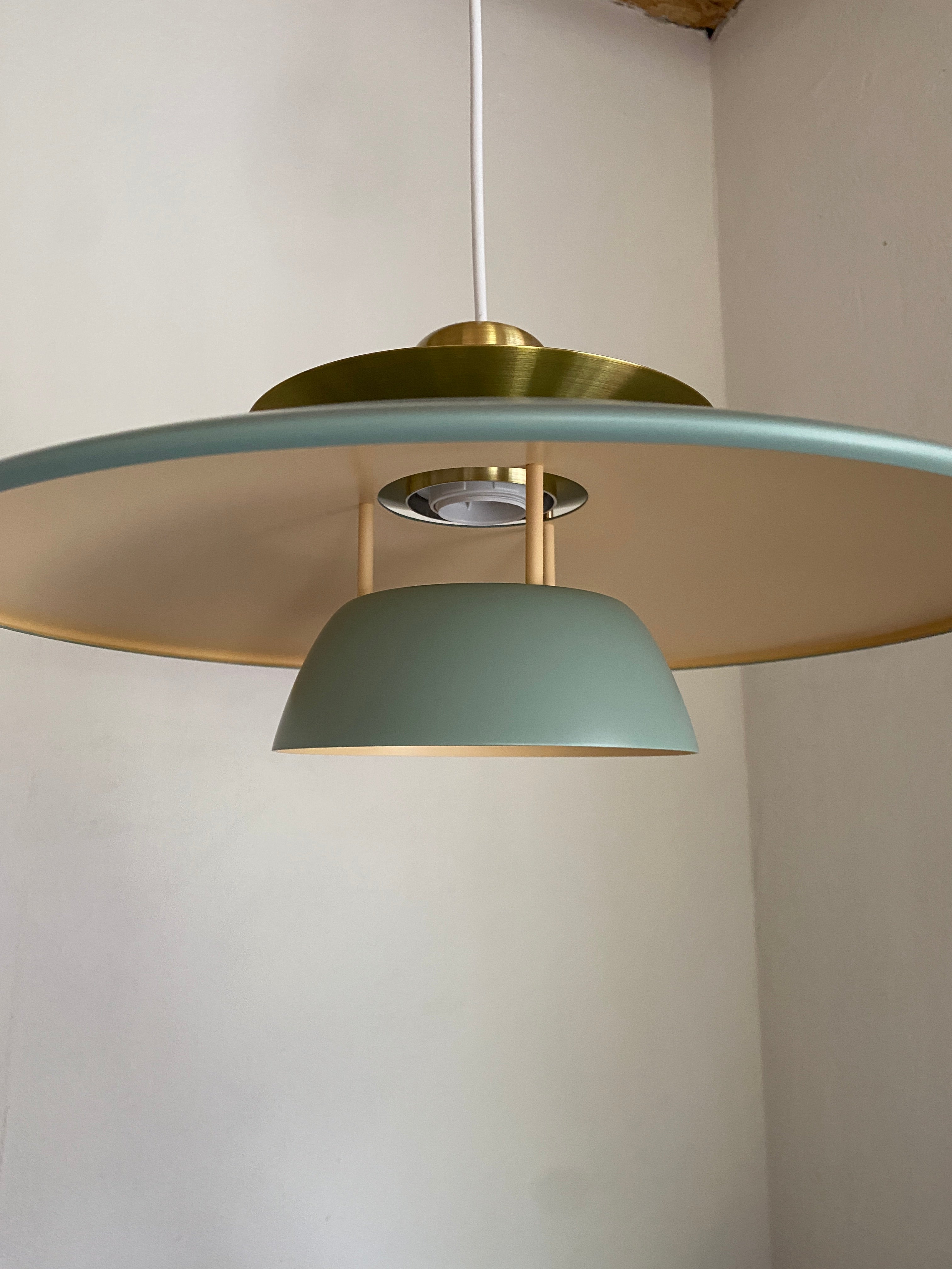 Skøn mørkegrøn lampe